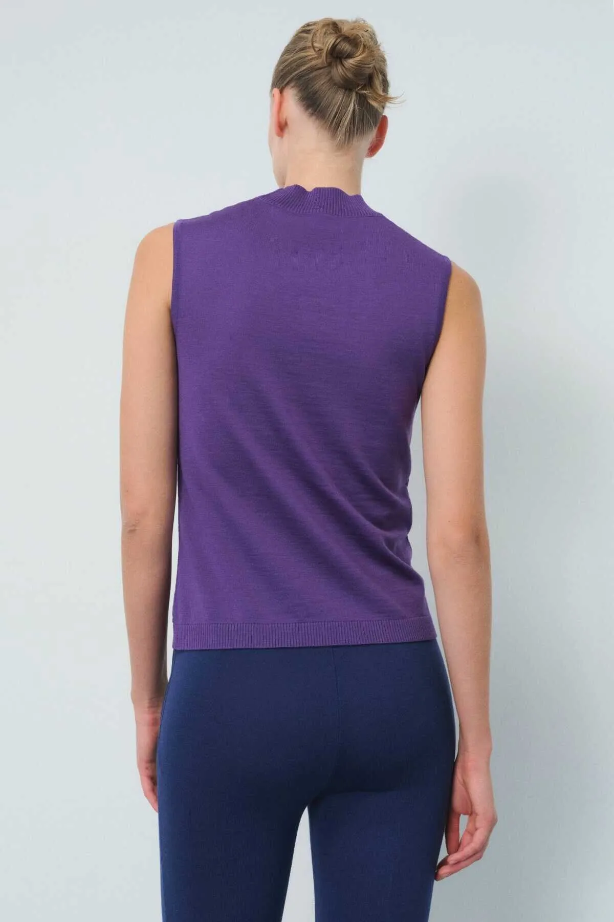 100% Wool Lilac Half Turtleneck Knitwear Undershirt