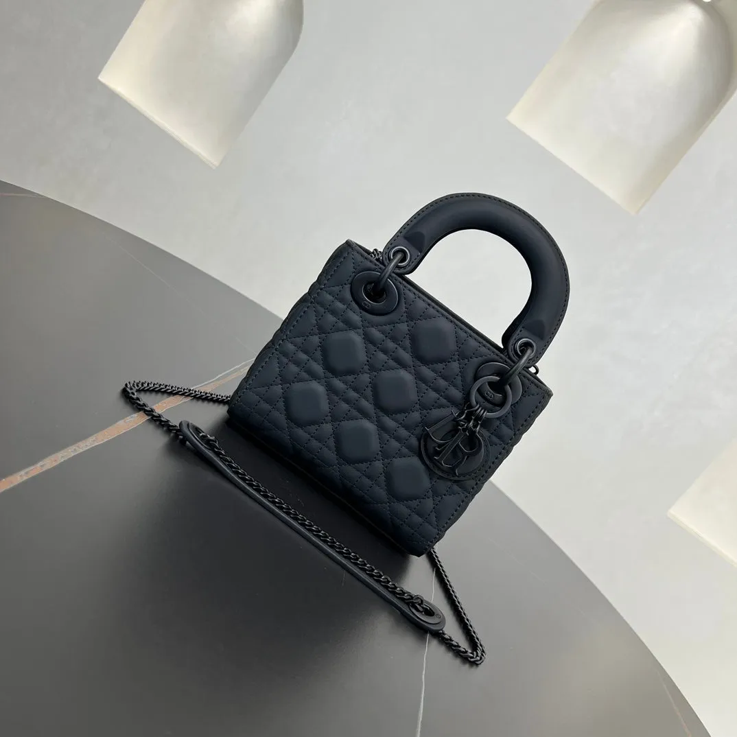 17cm Daifei Tengge Pattern 3-Grid Black Single Shoulder Handbag Bag 278123