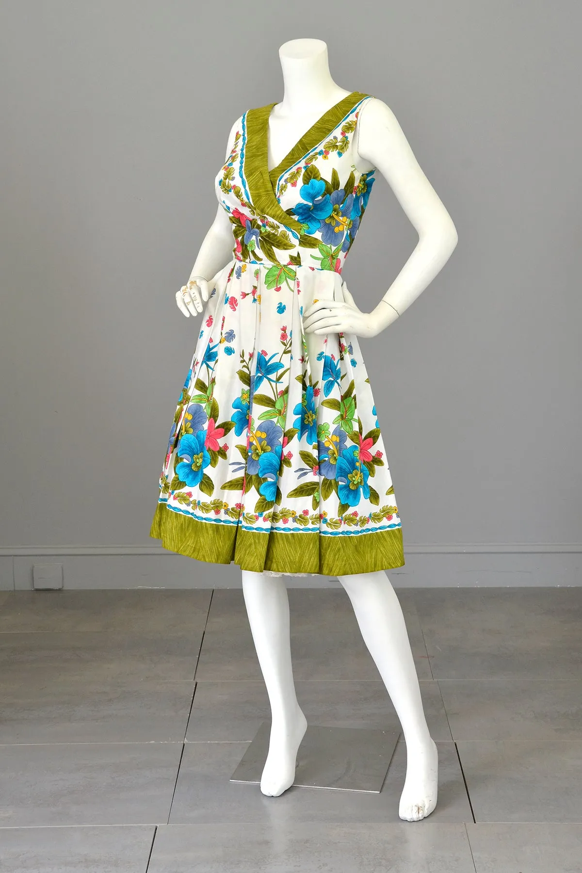 1960s Orchid Print Kamehameha Dress