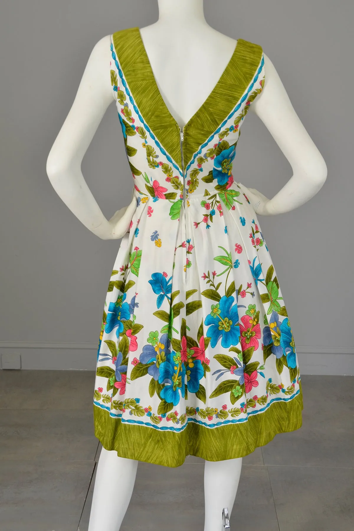 1960s Orchid Print Kamehameha Dress