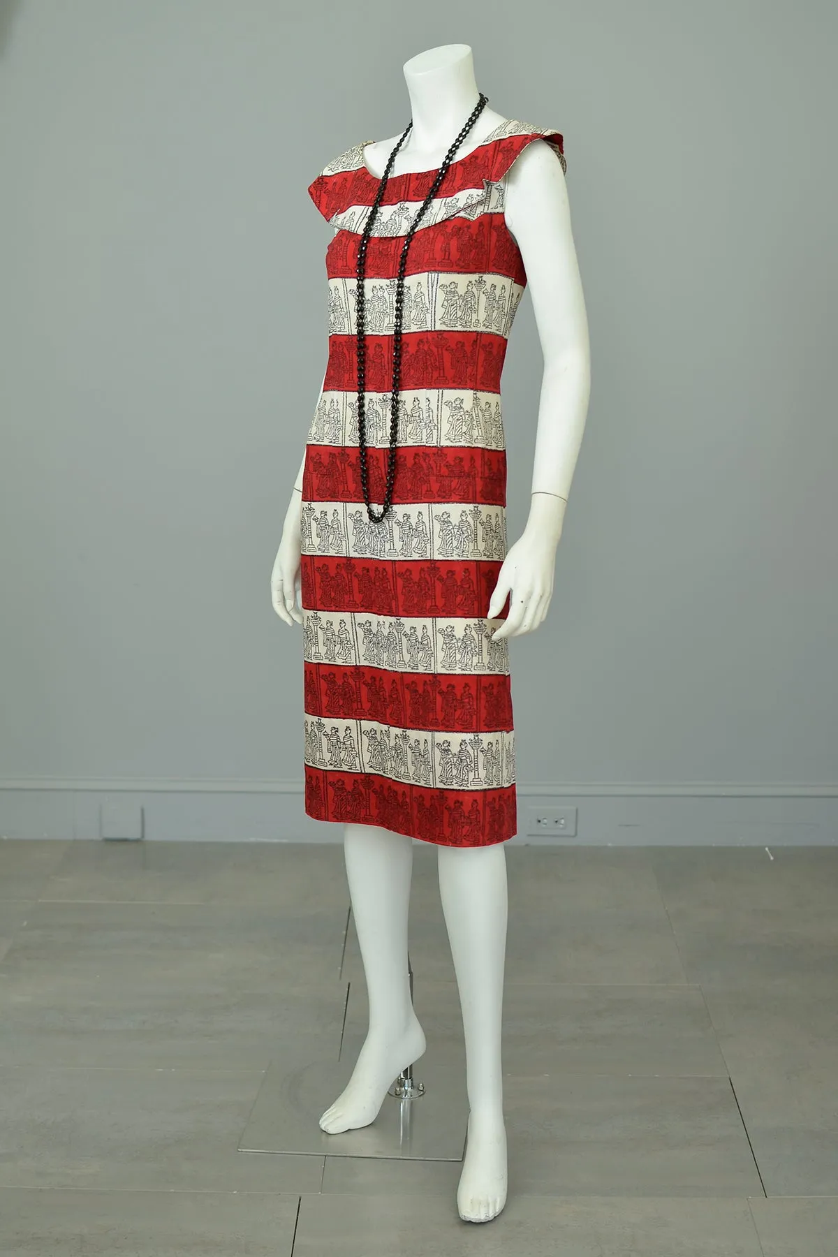 1960s Vintage Shift Dress with 40s Egyptian Revival Novelty Print