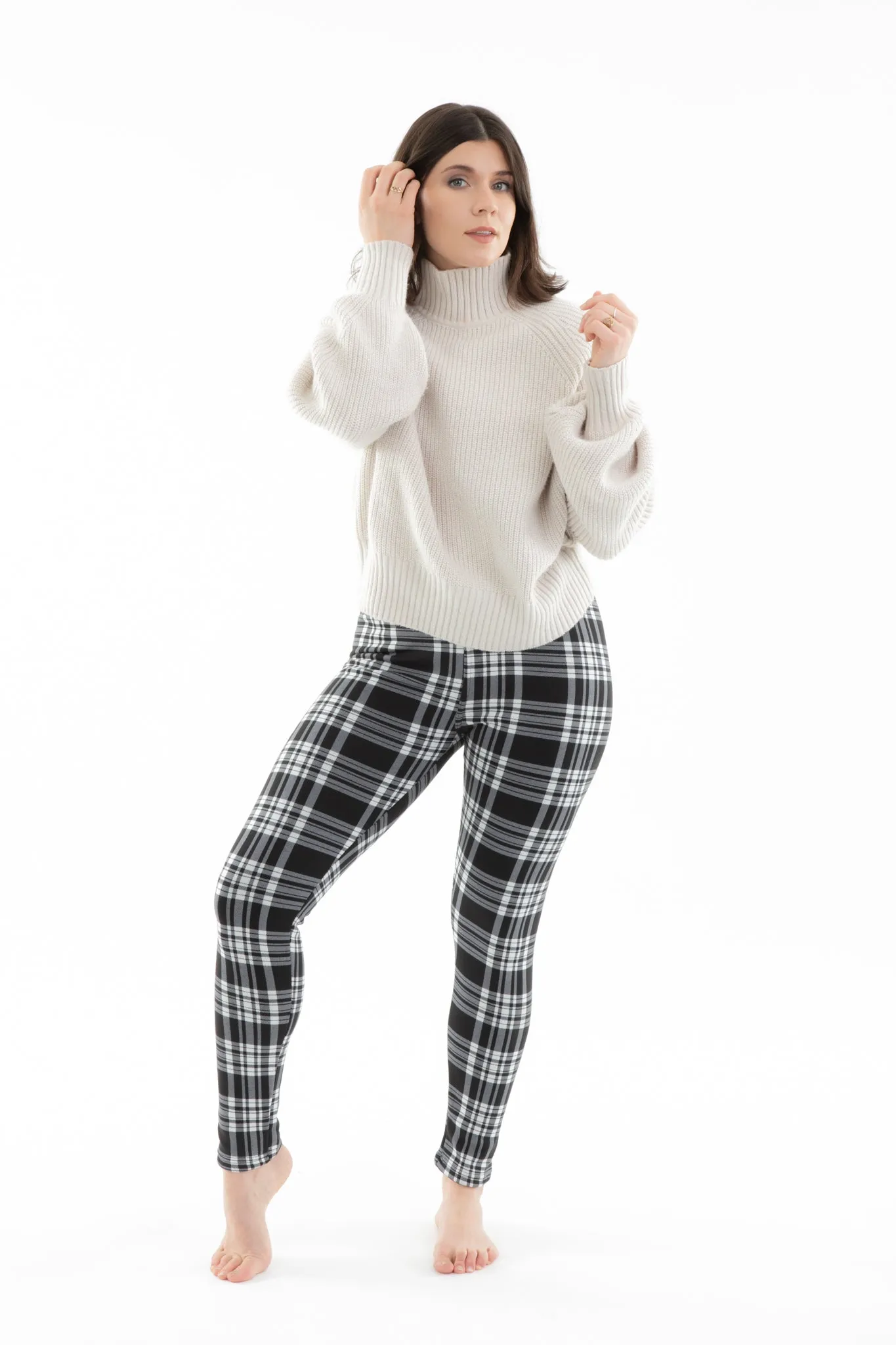 B&W Plaid - Cozy Lined