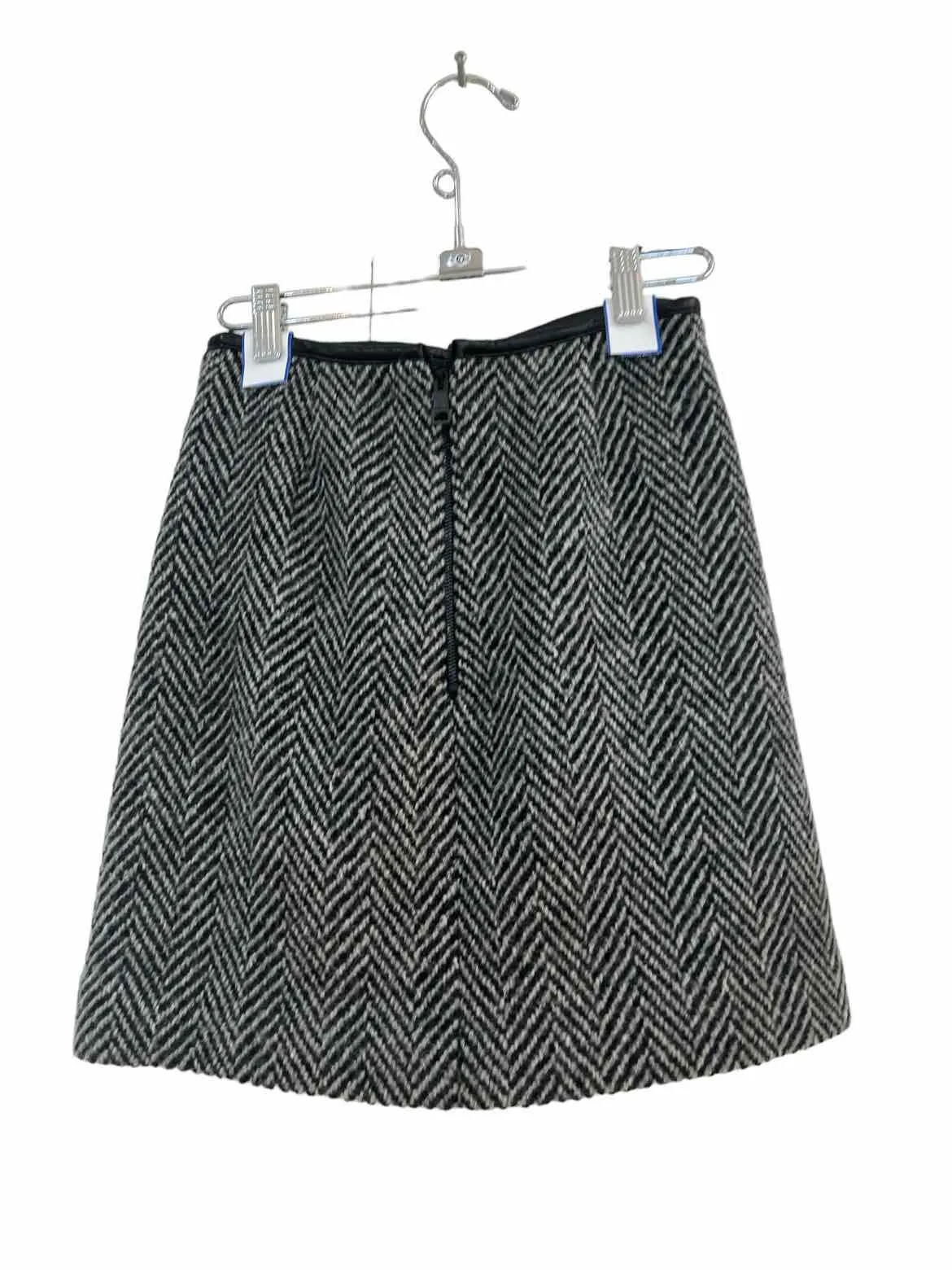 Burberry Gray & Black Size 2 Skirt