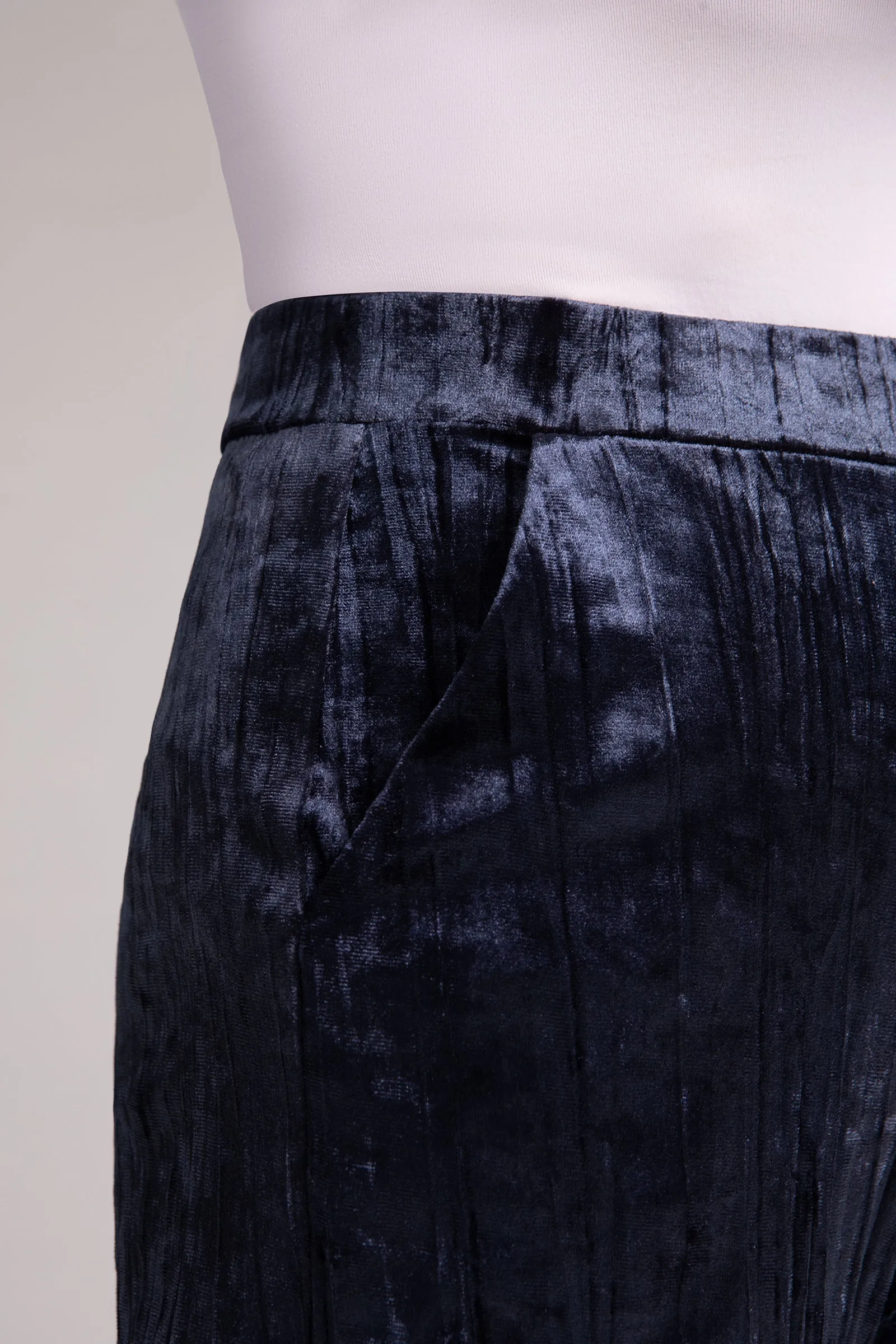 Crinkle Velvet Straight Leg Pant | Navy