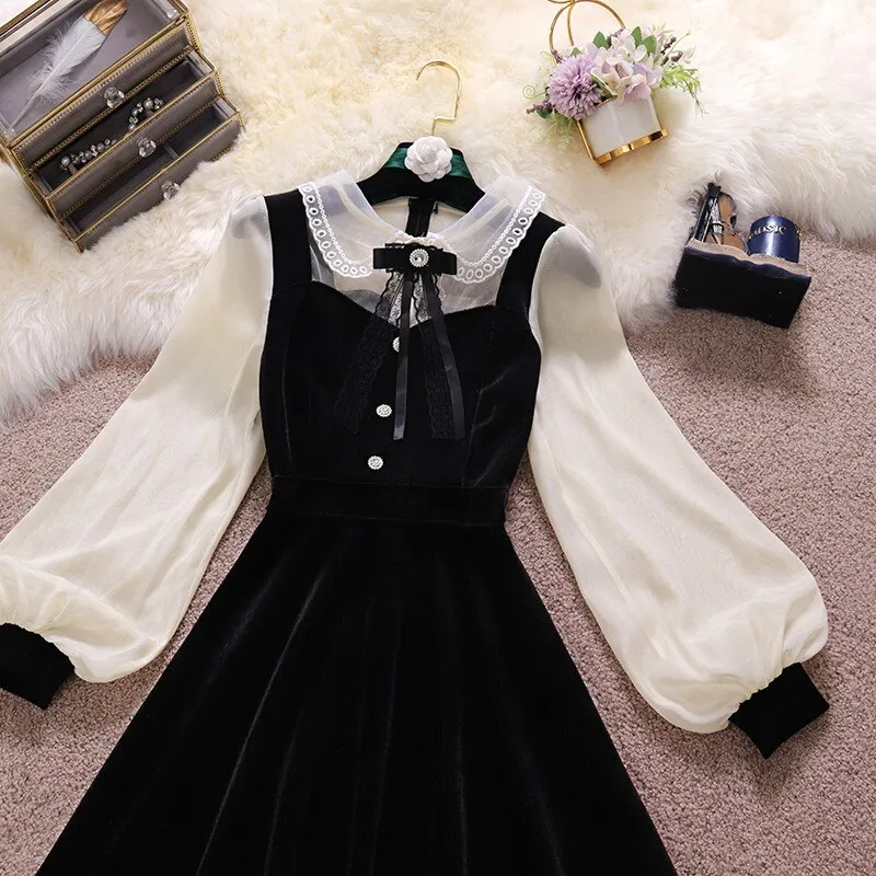 'Dahlia' Black and White Goth Shirt Dress