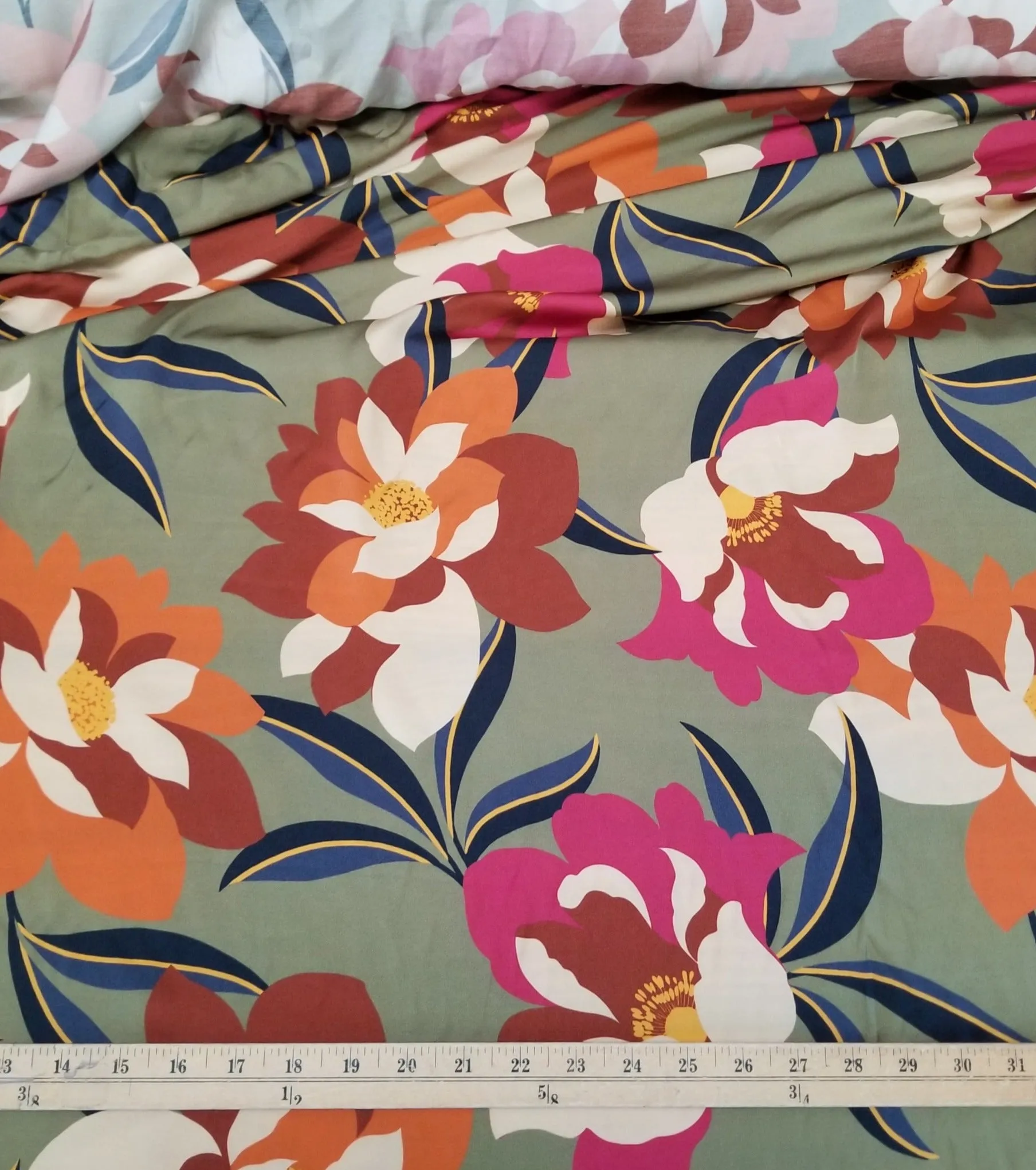 LA FINCH 5 yard precut: 5 yards of Designer Deadstock Italian Largescale Floral Viscose Charmeuse Woven