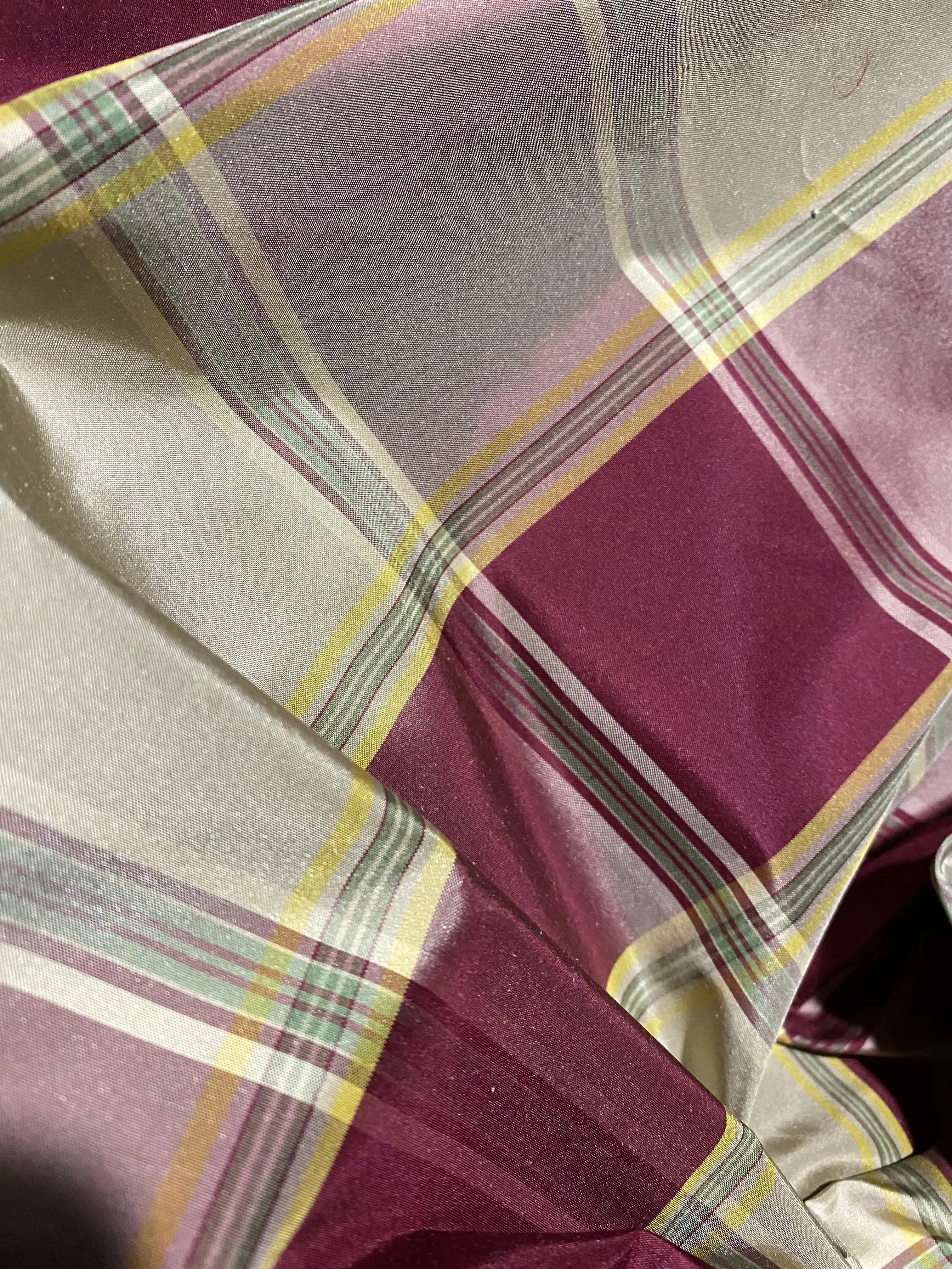 NEW Miss Dorothy 100% Silk Taffeta Plaid Tartan Fabric in White Cream and Burgundy Red SB_6_22