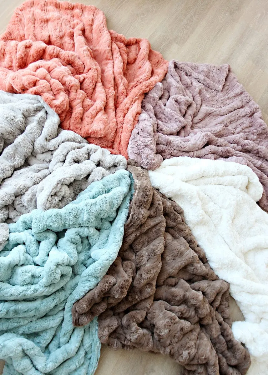 Ultra Sorbet Silver Cloud Blanket