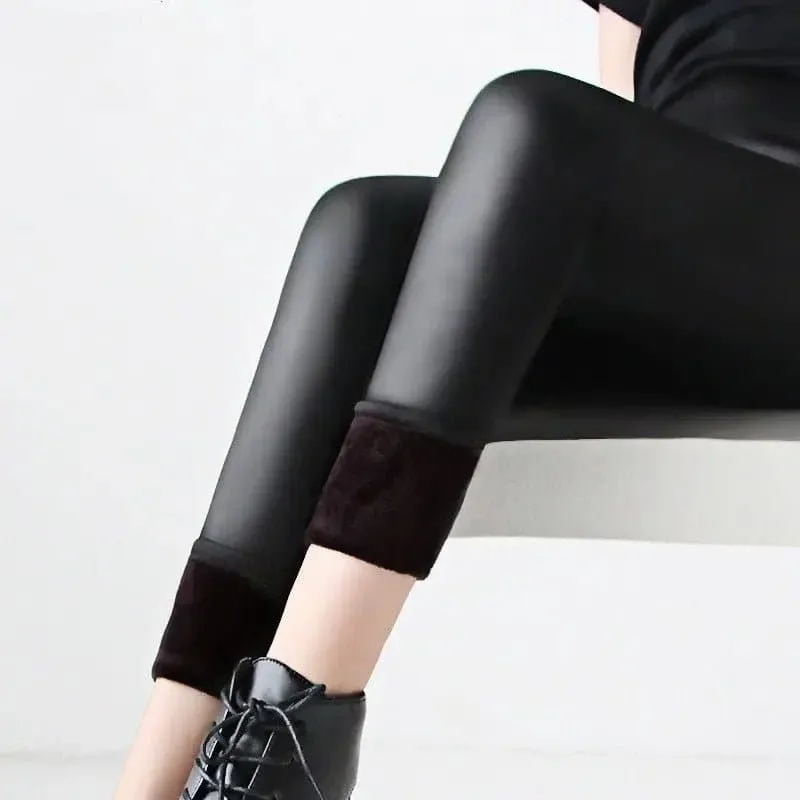 Velvet Lined Imitation Leather Leggings with High Waist - Cozy & Stylish - Size L to 6XL